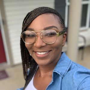 Meet your Posher, Natasha